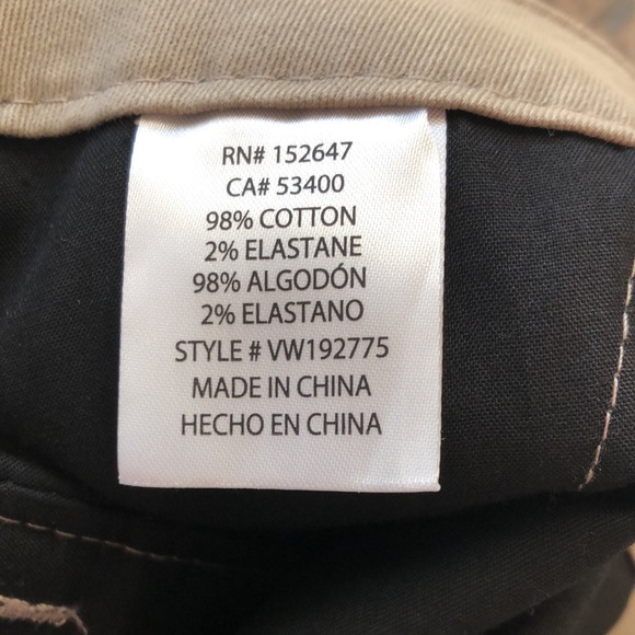 NEW! Tillys Mens Kahki Shorts - sz 32 - Picture 8 of 10